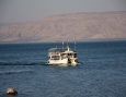 Por barco en el Mar de Galilea